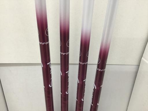 �f�@�k���Q�@�T�r�@���f�B�[�X�i���{���F�S�{�Z�b�g�j