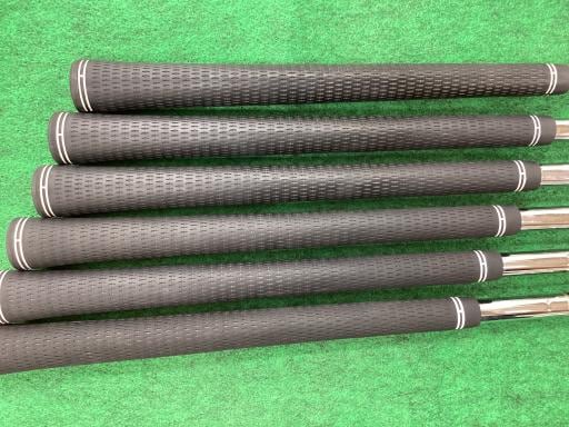 �r�q�h�w�n�m�@�y�V�S�T�@�@�U�r�i���{���F�U�{�Z�b�g�j