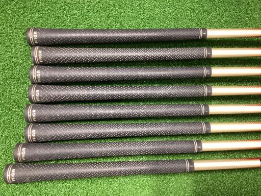 ５０５　ＩＲＯＮＳ　９Ｓ