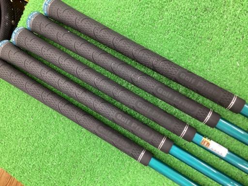 qnftd@rs`q@Tri{FT{Zbgj