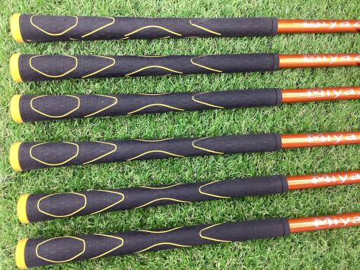 rqhwnm@yTUT@@Uri{FU{Zbgj