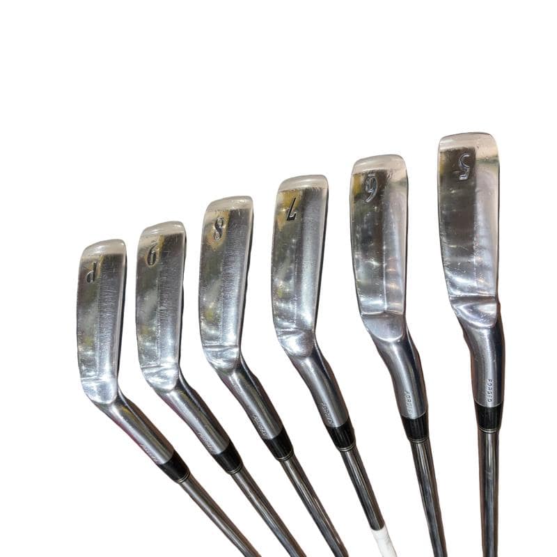 �r�q�h�w�n�m�@�y�T�S�T�@�@�U�r�i���{���F�U�{�Z�b�g�j