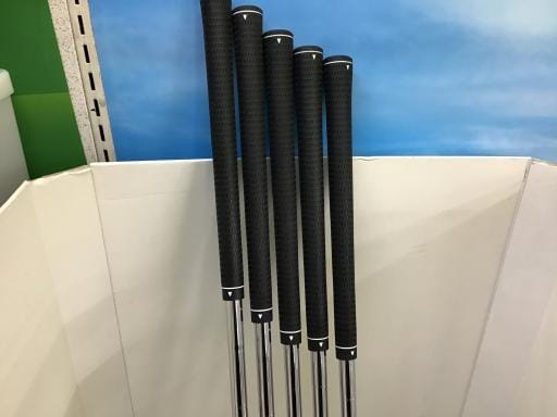 qnftd@w@@Ur@tr`i{FT{Zbgj