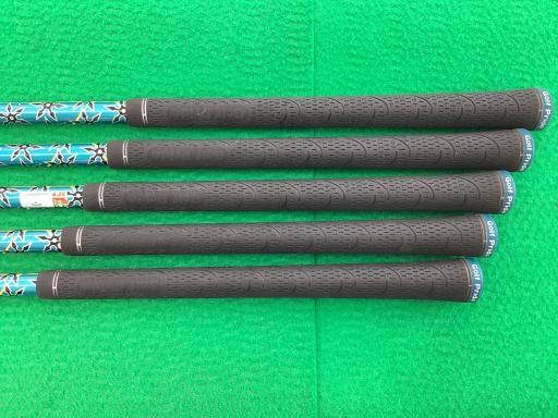 qnftd@rs`q@Tri{FT{Zbgj