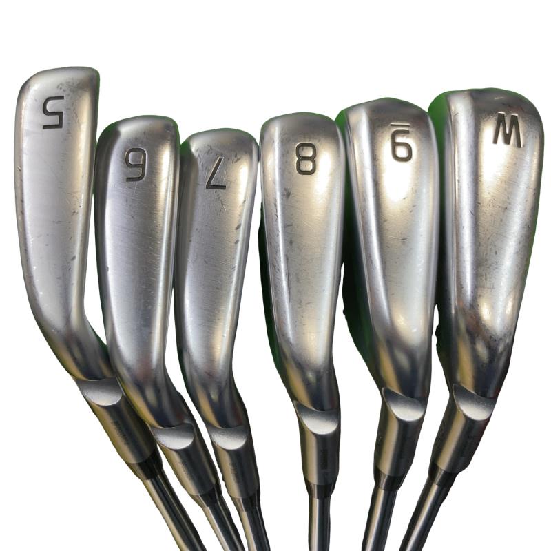 ���T�R�O�@�U�r�i���{���F�U�{�Z�b�g�j