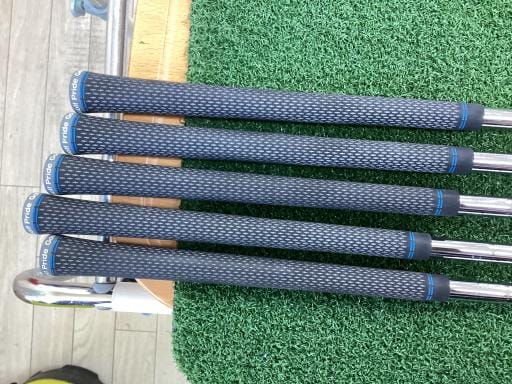 rhl@l`wEnr@@Tri{FT{Zbgj