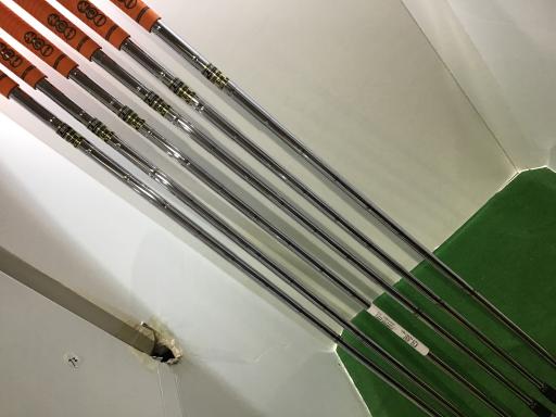 �r�q�h�w�n�m�@�y�V�S�T�@�@�U�r�i���{���F�U�{�Z�b�g�j