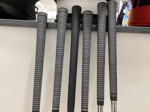 rqhwnm@yXST@Uri{FU{Zbgj