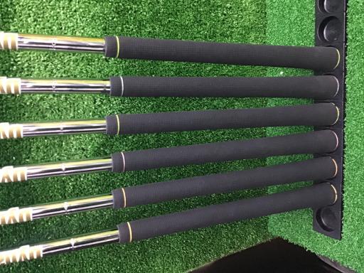 rqhwnm@ywT@Uri{FU{Zbgj