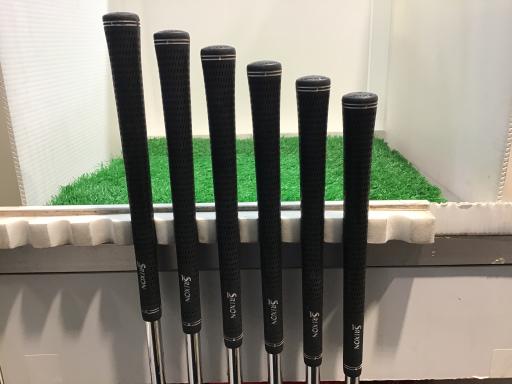 �r�q�h�w�n�m�@�y�|�e�n�q�f�d�c�@�U�r�i���{���F�U�{�Z�b�g�j