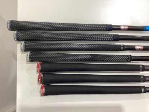 rhl@l`w@@Xri{FW{Zbgj