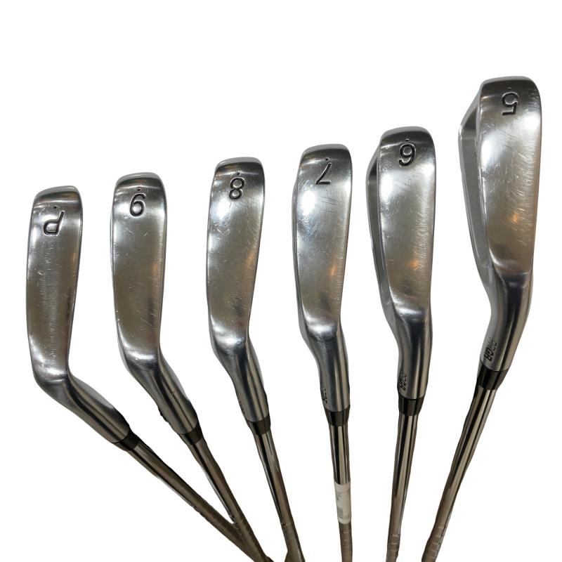 �q�r�@�e�n�q�f�d�c�i�Q�O�P�W�j�@�U�r�i���{���F�U�{�Z�b�g�j