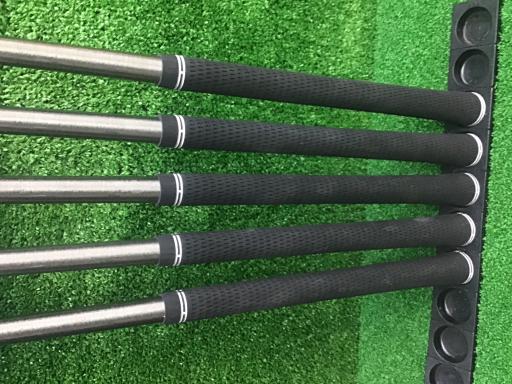 rqhwnm@ywT@Uri{FT{Zbgj