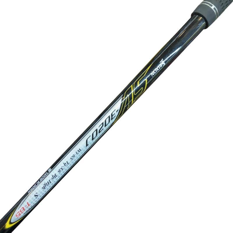 �r�q�h�w�n�m�@�y�|�s�w�@�T�v