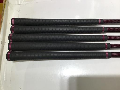 �s�n�t�q�r�s�`�f�d�@�o�g�x�y�@�b�k�@�T�r�@���f�B�[�X�i���{���F�T�{�Z�b�g�j