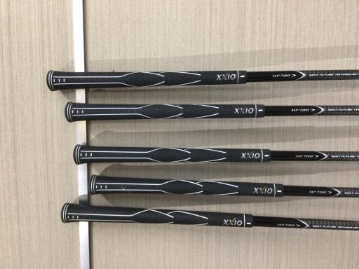 wwhniQOPQj@Tri{FT{Zbgj