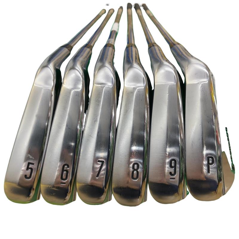 �r�q�h�w�n�m�@�y�|�e�n�q�f�d�c�@�h�h�@�U�r�i���{���F�U�{�Z�b�g�j