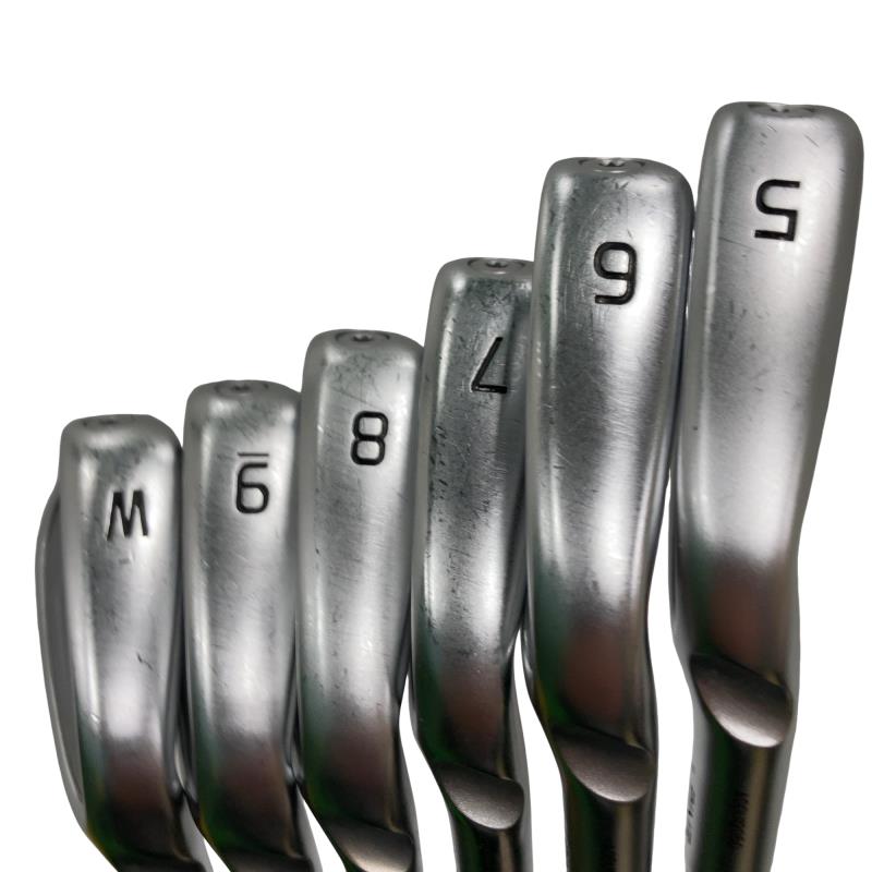 ���Q�R�O�@�U�r�i���{���F�U�{�Z�b�g�j