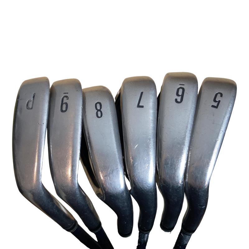 �w�w�h�n�i�Q�O�P�U�j�@�U�r�i���{���F�U�{�Z�b�g�j