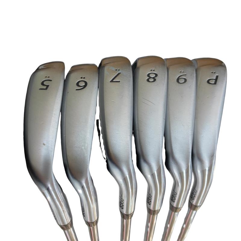 ���c�@�A�C�A���@�U�r�i���{���F�U�{�Z�b�g�j