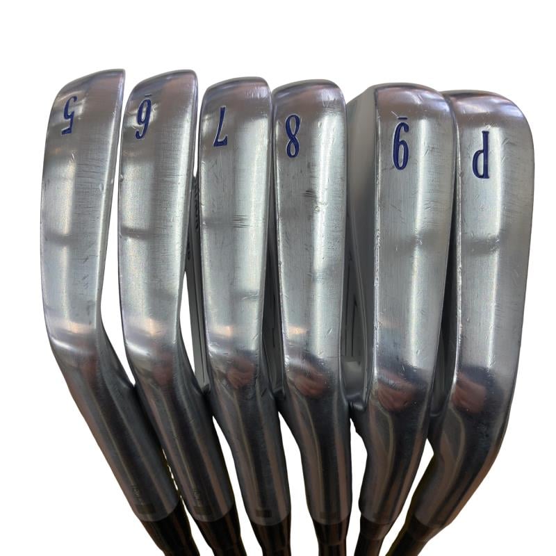 �r�q�h�w�n�m�@�y�|�e�n�q�f�d�c�@�U�r�i���{���F�U�{�Z�b�g�j