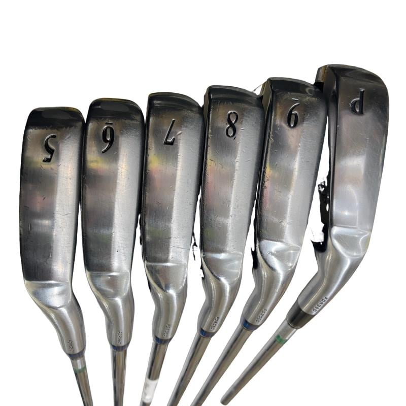 �r�q�h�w�n�m�@�y�T�S�T�@�@�U�r�i���{���F�U�{�Z�b�g�j