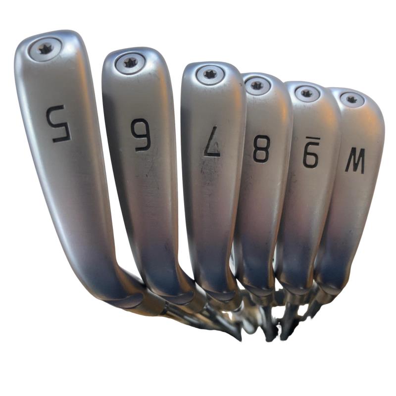 ���Q�R�O�@�U�r�i���{���F�U�{�Z�b�g�j