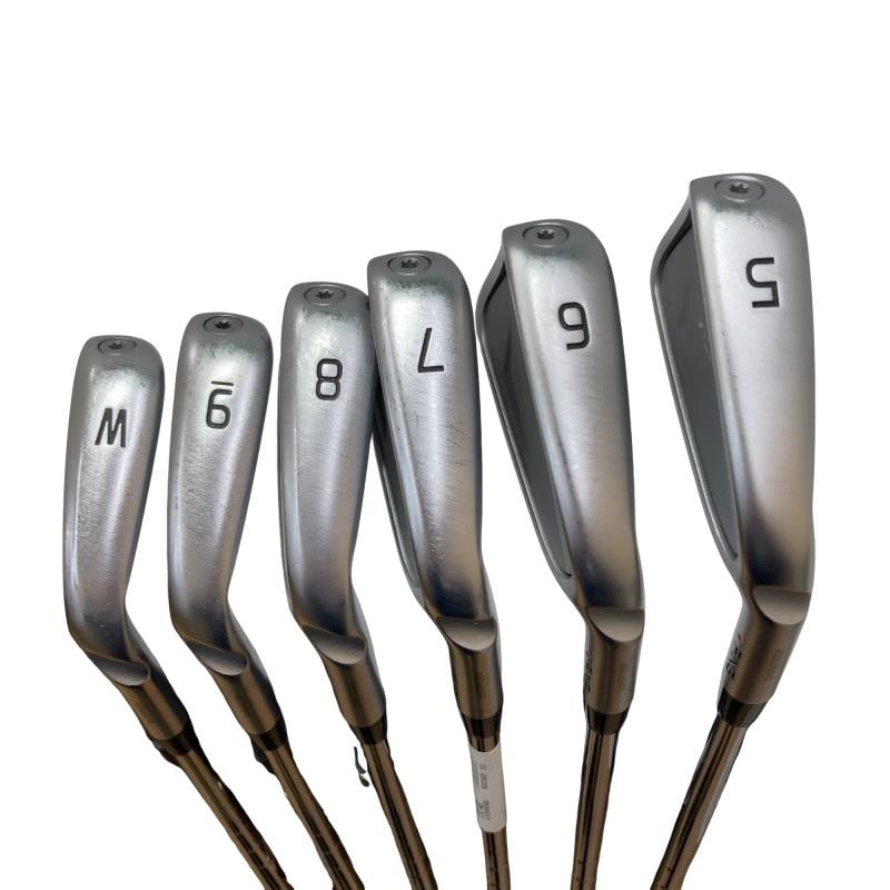 ���Q�R�O�@�U�r�i���{���F�U�{�Z�b�g�j