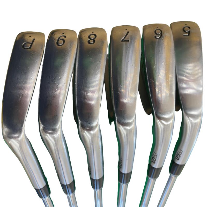 �q�r�@�e�n�q�f�d�c�i�Q�O�P�W�j�@�U�r�i���{���F�U�{�Z�b�g�j