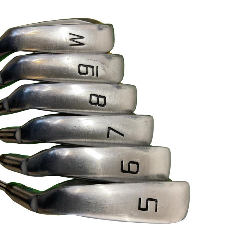 ���@�A�C�A���@�U�r�i���{���F�U�{�Z�b�g�j