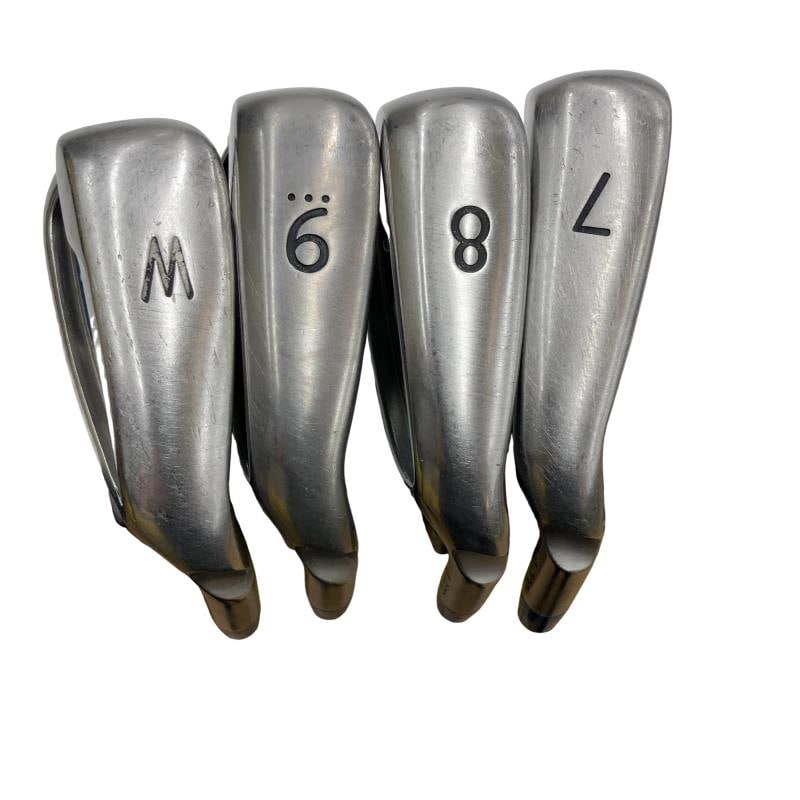 �f�@�k���@�S�r�@���f�B�[�X�i���{���F�S�{�Z�b�g�j