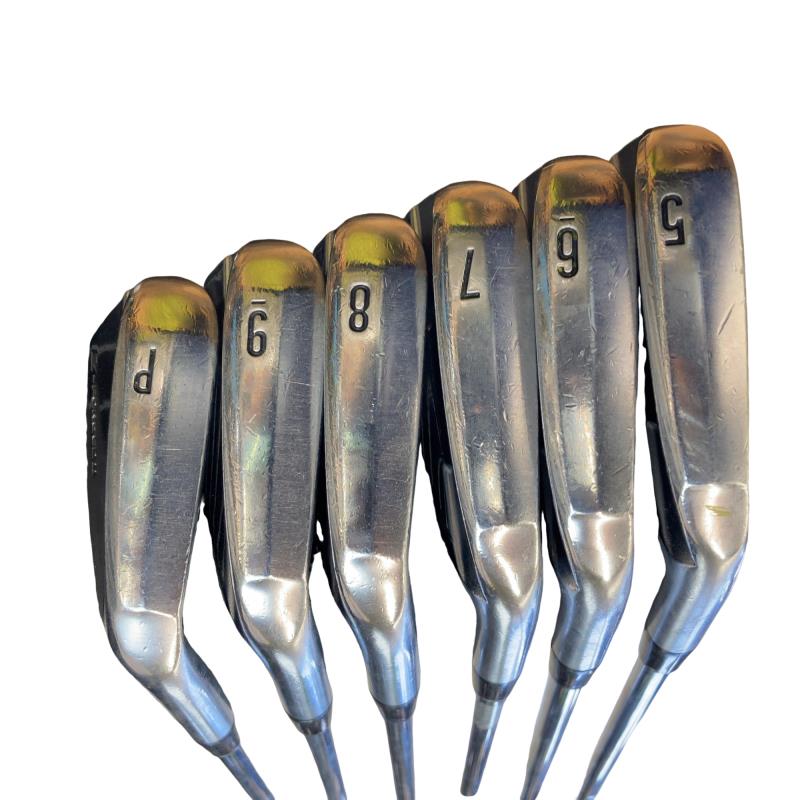 �r�q�h�w�n�m�@�y�|�e�n�q�f�d�c�@�h�h�@�U�r�i���{���F�U�{�Z�b�g�j