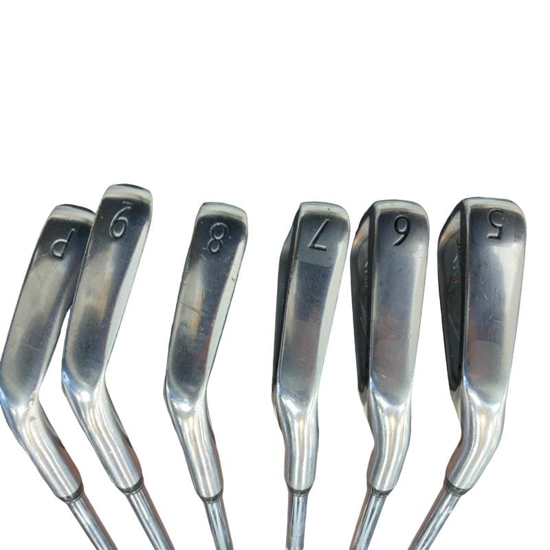 �s���������������@�u�f�R�i�Q�O�P�Q�j�@�U�r�i���{���F�U�{�Z�b�g�j