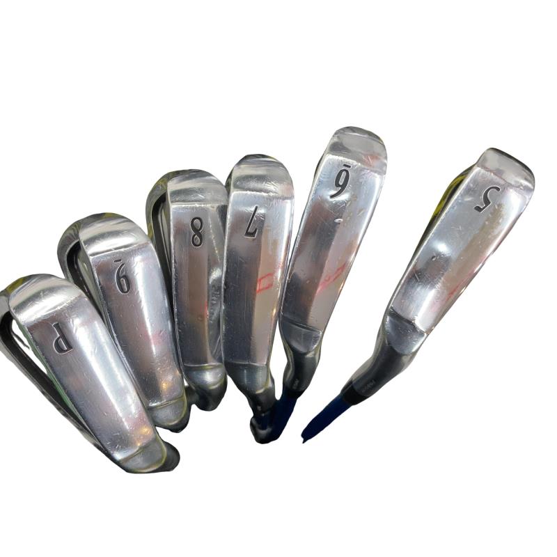 �r�q�h�w�n�m�@�y�T�S�T�@�@�U�r�i���{���F�U�{�Z�b�g�j