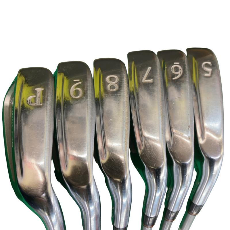 �b�����������������i�Q�O�O�W�j�@�U�r�i���{���F�U�{�Z�b�g�j