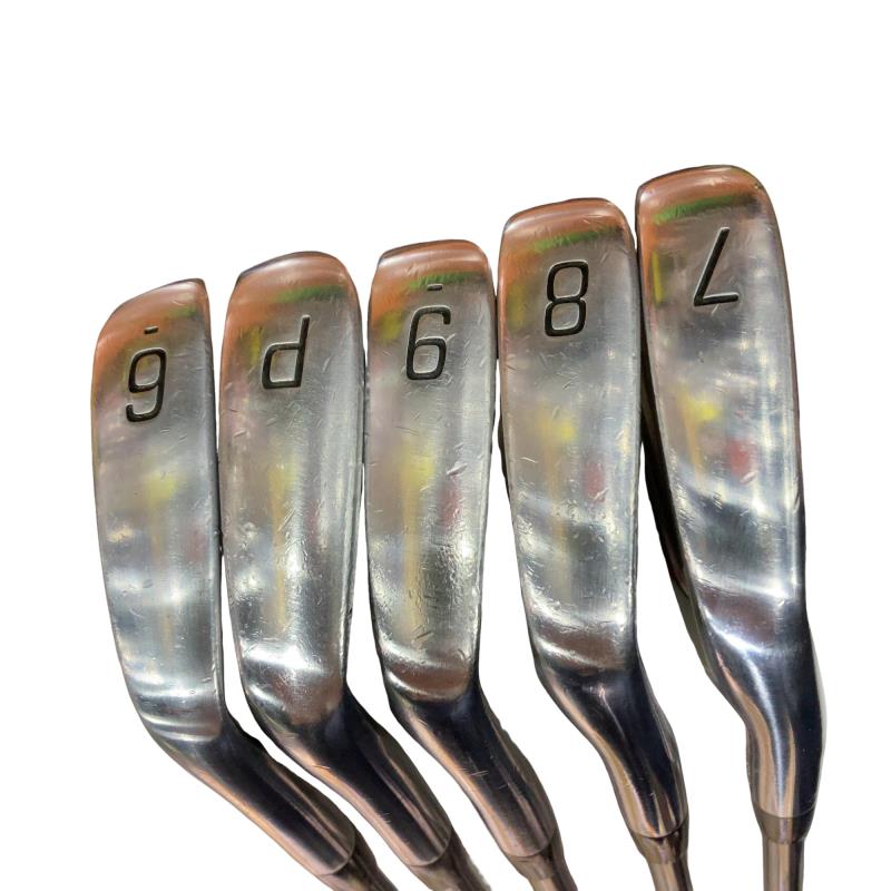 �a�q�h�c�f�d�r�s�n�m�d�@�Q�Q�Q�b�a�{�@�U�r�i���{���F�U�{�Z�b�g�j