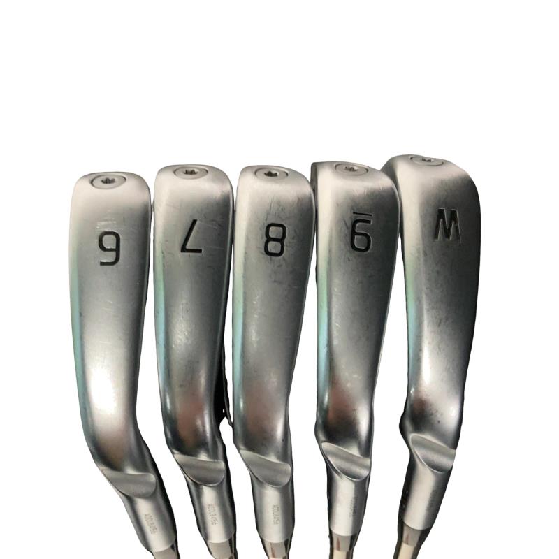 ���Q�R�O�@�U�r�i���{���F�T�{�Z�b�g�j