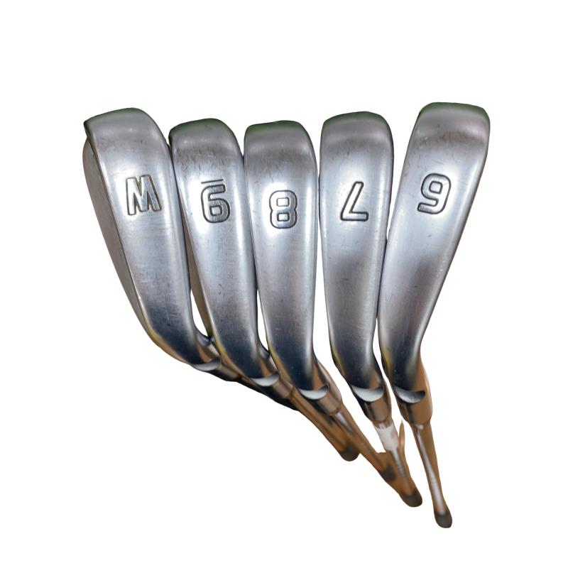 ���T�O�O�@�T�r�i���{���F�T�{�Z�b�g�j