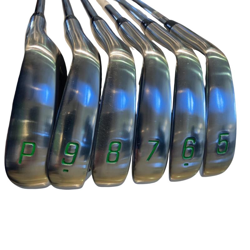 �a�q�h�c�f�d�r�s�n�m�d�@�Q�Q�Q�b�a�{�@�U�r�i���{���F�U�{�Z�b�g�j