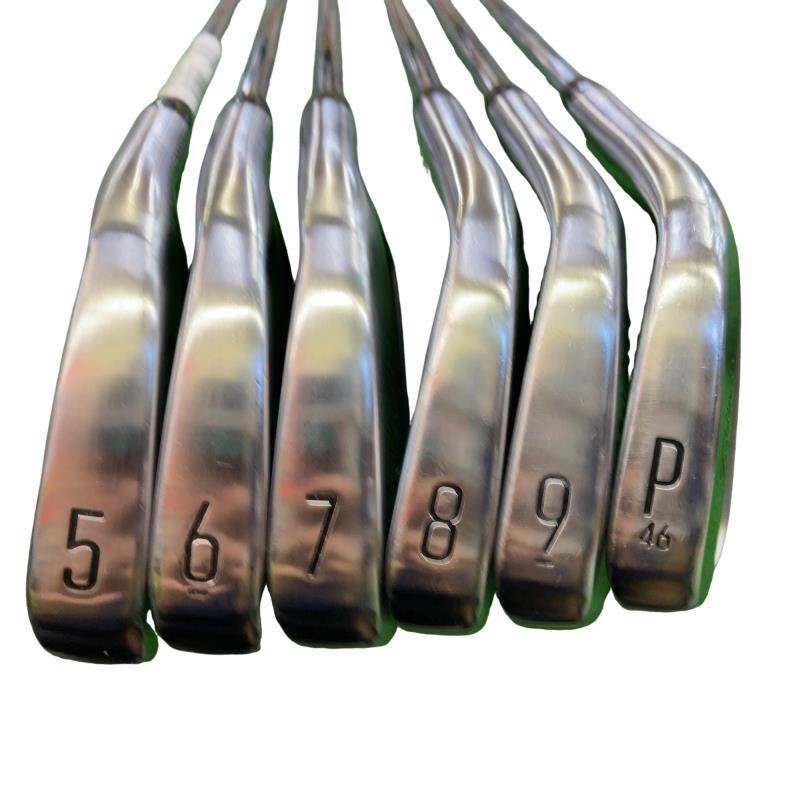 �s���������������@�s�P�O�O�i�Q�O�Q�R�j�@�U�r�i���{���F�U�{�Z�b�g�j