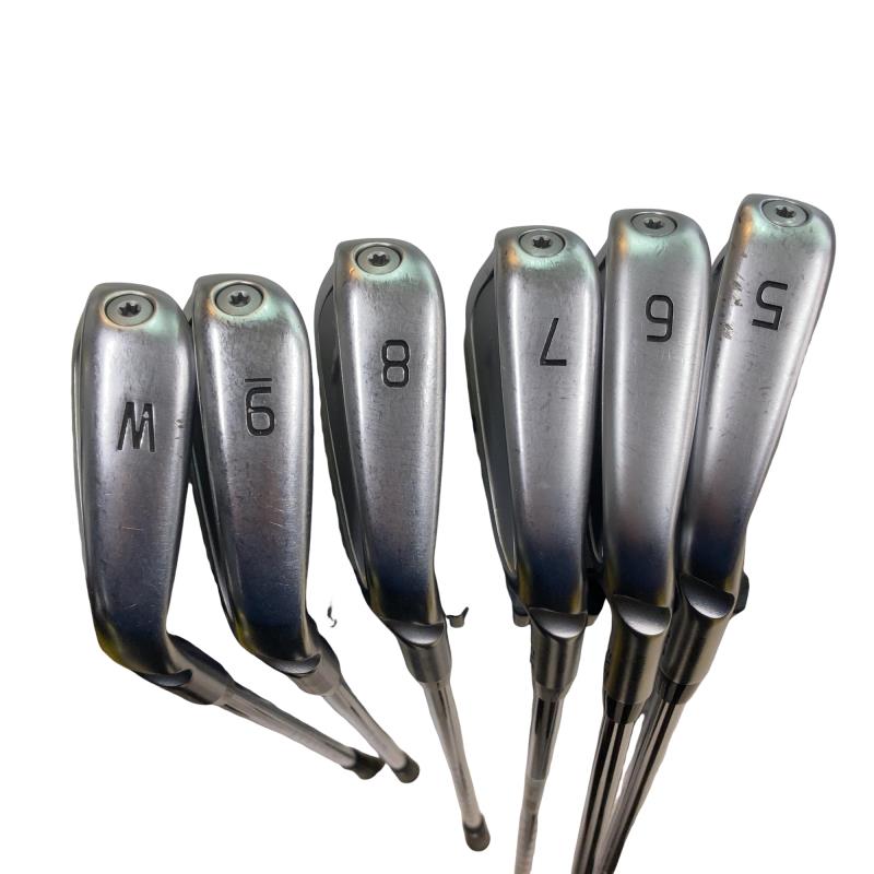 ���Q�R�O�@�U�r�i���{���F�U�{�Z�b�g�j