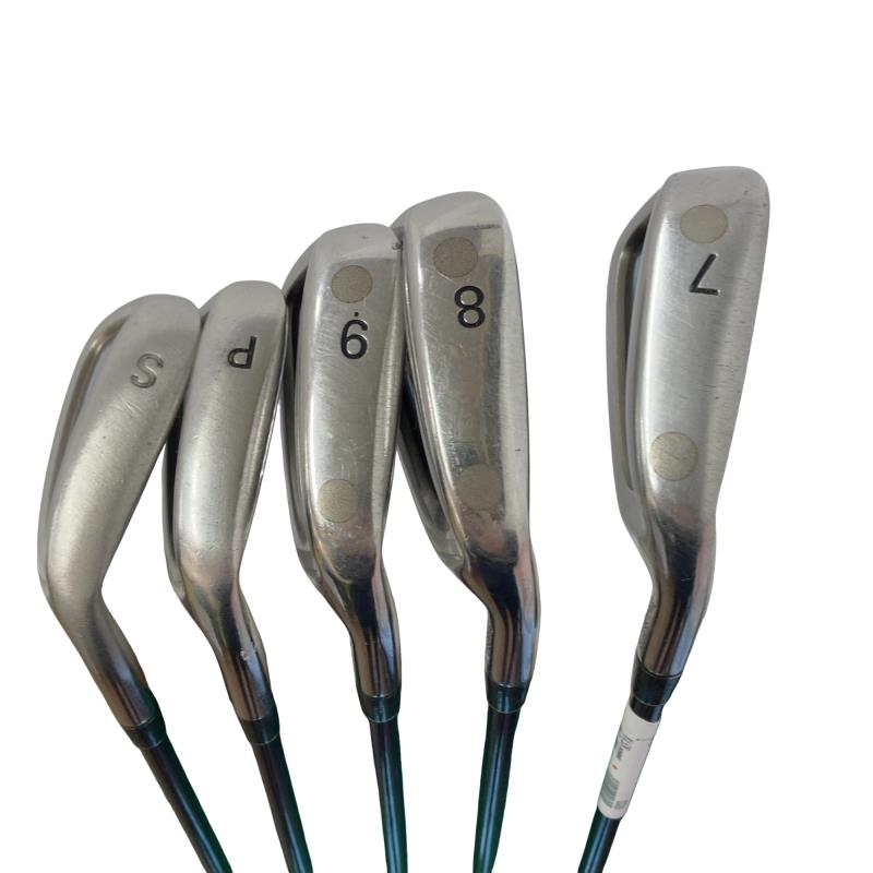 �s�n�t�q�r�s�`�f�d�@�u���p�@�b�k�@�T�r�@���f�B�[�X�i���{���F�T�{�Z�b�g�j