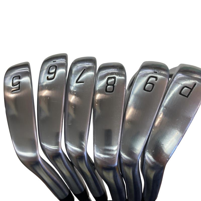 �a�q�h�c�f�d�r�s�n�m�d�@�Q�Q�Q�b�a�{�@�U�r�i���{���F�U�{�Z�b�g�j