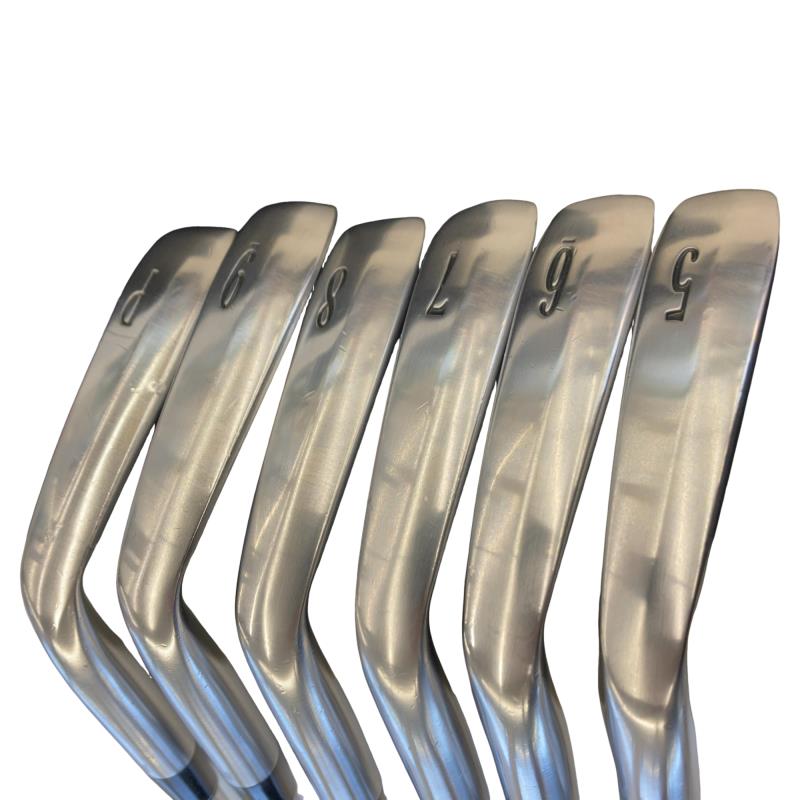 �r�q�h�w�n�m�@�y�|�e�n�q�f�d�c�@�U�r�i���{���F�U�{�Z�b�g�j