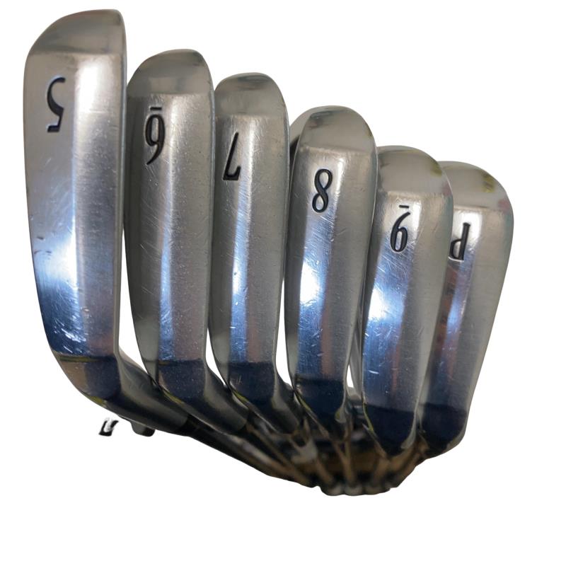 �r�q�h�w�n�m�@�y�V�S�T�@�@�U�r�i���{���F�U�{�Z�b�g�j