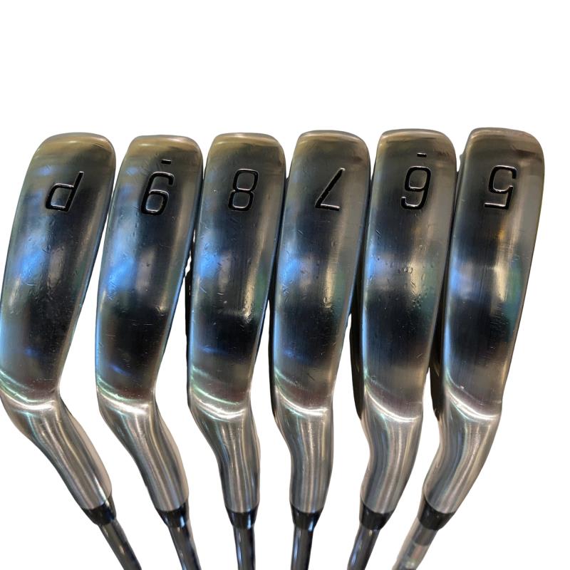 �a�q�h�c�f�d�r�s�n�m�d�@�Q�Q�Q�b�a�{�@�U�r�i���{���F�U�{�Z�b�g�j