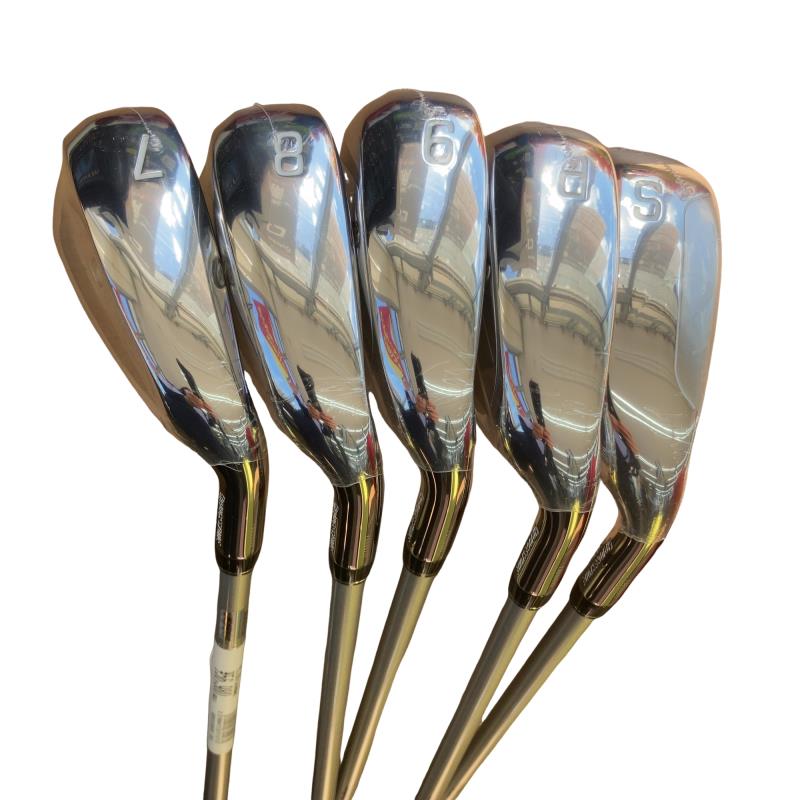 �a�q�h�c�f�d�r�s�n�m�d�@�a�|�k�c�@�T�r�@���f�B�[�X�i���{���F�T�{�Z�b�g�j