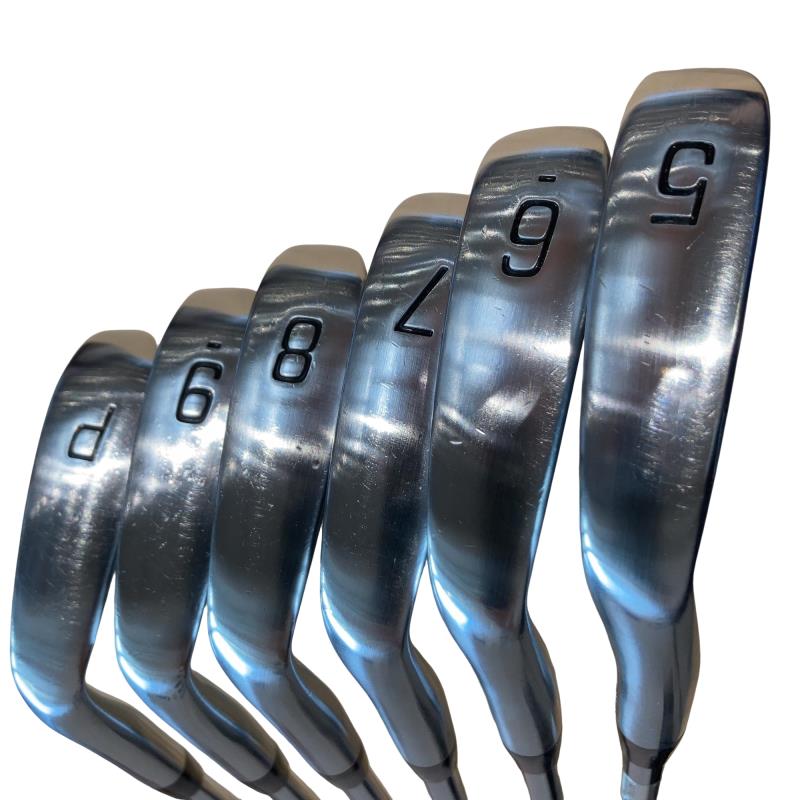 �a�q�h�c�f�d�r�s�n�m�d�@�Q�Q�Q�b�a�{�@�U�r�i���{���F�U�{�Z�b�g�j