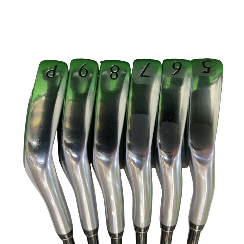 �s���������������@�u�f�R�i�Q�O�P�Q�j�@�U�r�i���{���F�U�{�Z�b�g�j