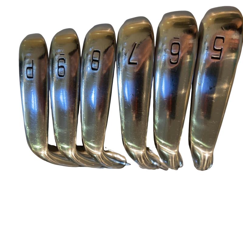 �l�����������@�o�����@�Q�Q�T�@�U�r�i���{���F�U�{�Z�b�g�j